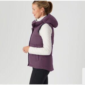 Duluth Trading Ruffer Puffer Hooded Down Vest